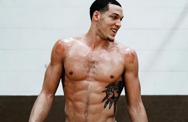 不同領域的最強肌肉部位:蘇炳添大腿粗提速快,泰森脖子比頭還粗 不同領域的最強肌肉部位:蘇炳添大腿粗提速快,泰森脖子比頭還粗