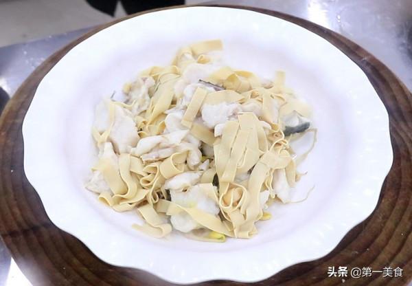 吃了那麼多年草魚，這才是最好吃的做法，魚片鮮嫩入味，湯汁濃白