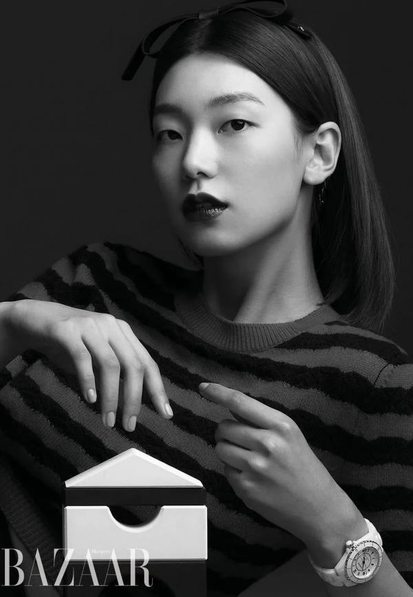 這個被嘲矮的超模火了!一臉硬傷,為啥還被Dior、Prada搶著寵? 這個被嘲矮的超模火了!一臉硬傷,為啥還被Dior、Prada搶著寵?