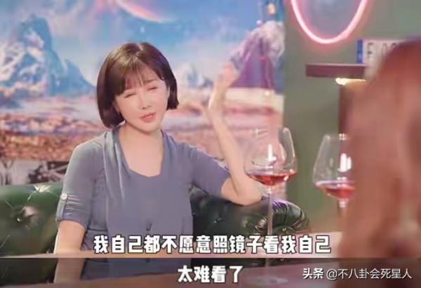 明星動下巴千奇百怪，李小璐又尖又翹，孫菲菲不願照鏡子