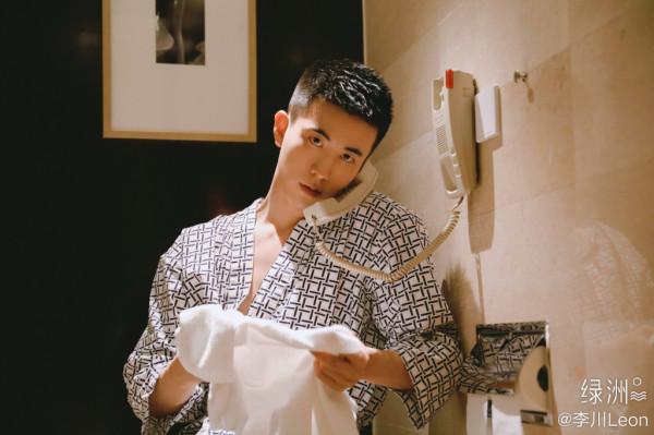 李川：“婁藝瀟”男友？從主持人到演員，參演《皓鑭傳》近20部劇