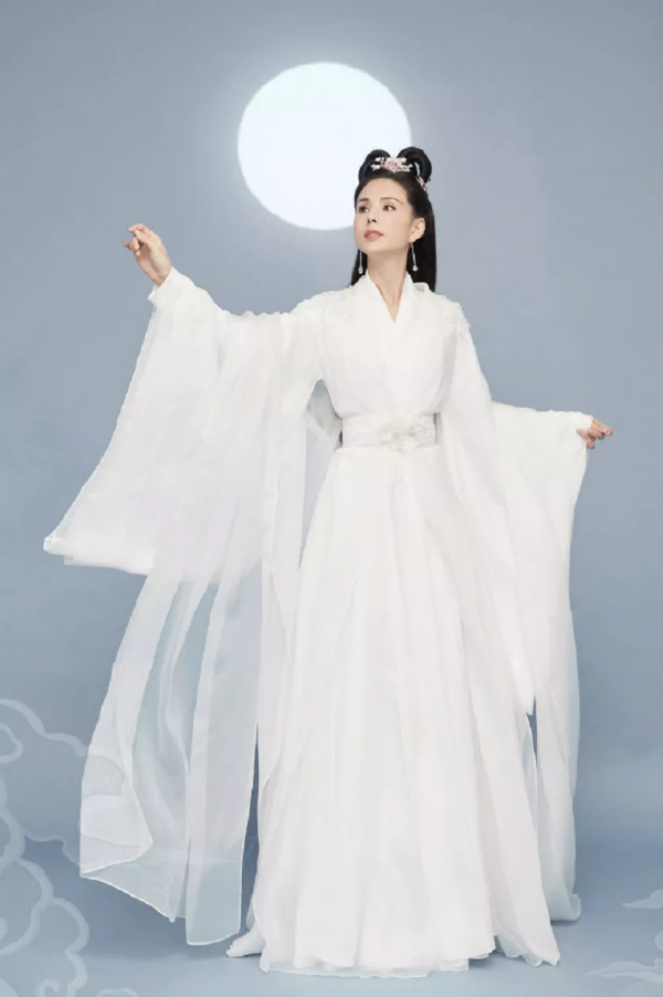 明星過中秋：肖戰楊紫曬出月餅合照，趙麗穎放國風大片送祝福