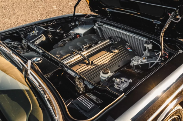 寶馬6系鼻祖，改裝M3發動機後成暴走老爺車