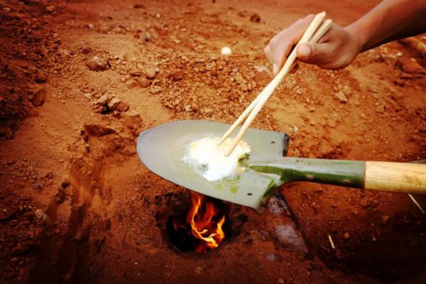 工兵鍬到底有多牛？這回算是開眼界了！