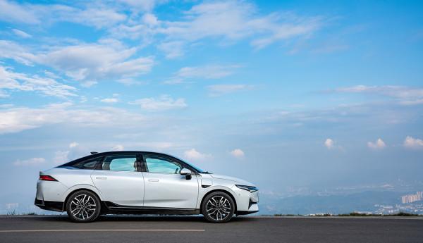 一入電動深似海！小鵬P5與燃油死忠粉的那些事兒