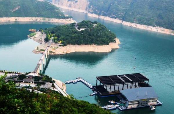 看看沒淹沒前的三峽風景，很多人是沒有見過的，留給我們的是回憶