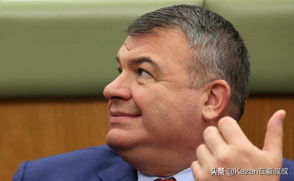 要美人不要江山，前俄羅斯防長謝爾久科夫，因鉅額貪腐而跌下神壇