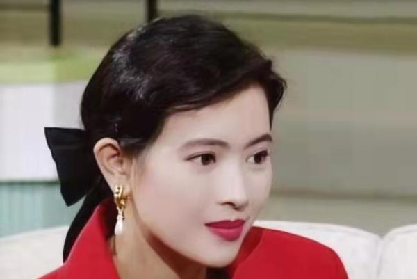 藍潔瑛，中年發瘋，55歲悽慘離世，她的故事遠比你想得更殘忍