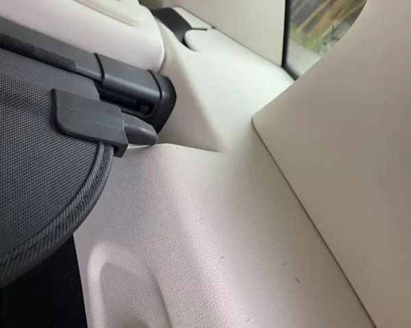 材料工程師體驗嵐圖FREE試裝車：主體已成形，細節再推敲