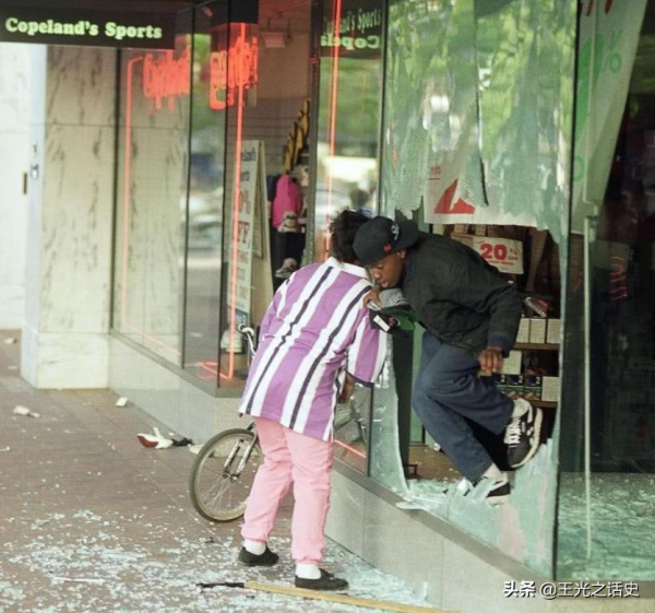 1992年洛杉磯黑人暴動，美國韓裔一戰成名，從此無人敢惹