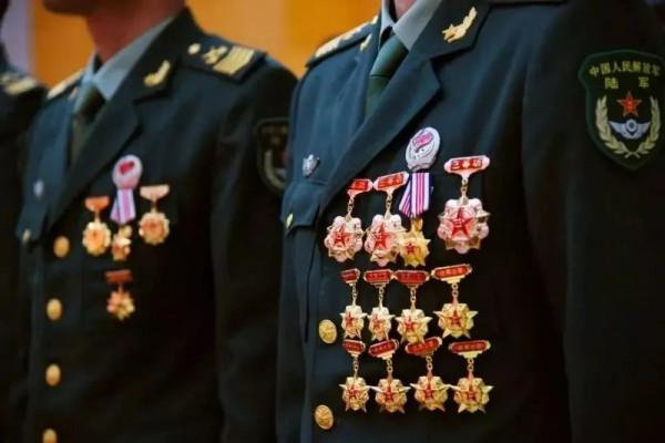 “兵王”選晉,開考 “兵王”選晉,開考