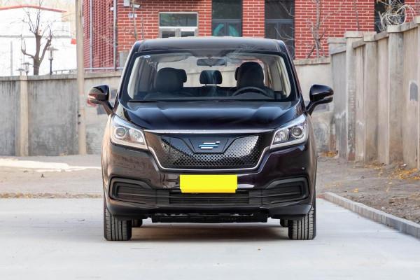 續航401KM，軸距超2米8，自主純電MPV，帶你看長安歐尚科尚EV