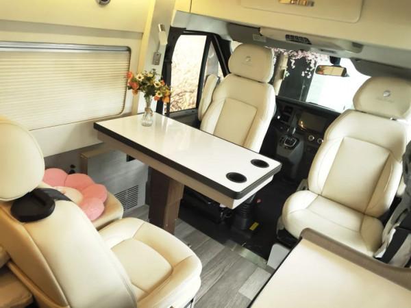 巧用空間 B型也能有三張床鋪 飛翔新世代全順Pro B型房車 巧用空間 B型也能有三張床鋪 飛翔新世代全順Pro B型房車