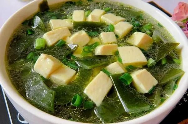 減肥期間晚餐推薦7款湯,掉秤超快,熱量低營養又高全家都愛喝 減肥期間晚餐推薦7款湯,掉秤超快,熱量低營養又高全家都愛喝