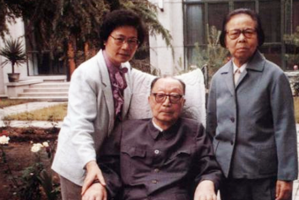 聶帥去世毫無徵兆，整天都在談論國家建設，最終在熟睡中去世