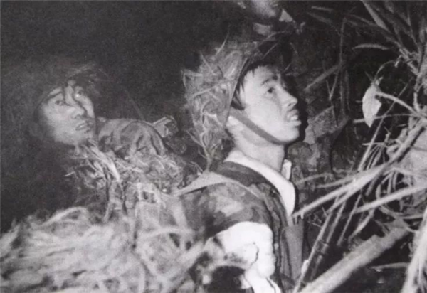 1987年黑豹行動：88名突擊隊員犧牲21人，有烈士戰死前喊了26聲娘