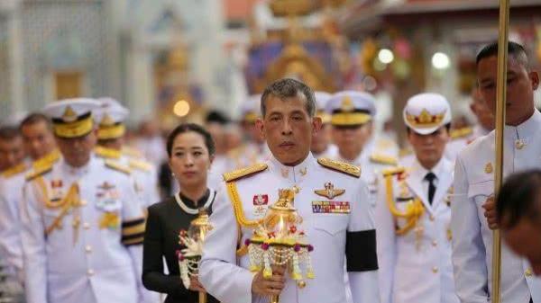 瑪哈：全球最富有的君王，資產吊打中東土豪，寵物活得比人還幸福