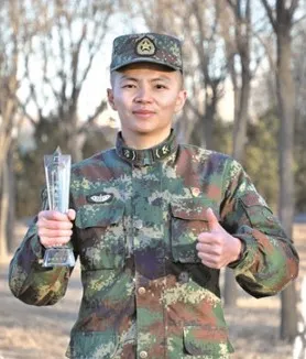 保送入學成為準軍官,看這些士兵有多優秀! 保送入學成為準軍官,看這些士兵有多優秀!