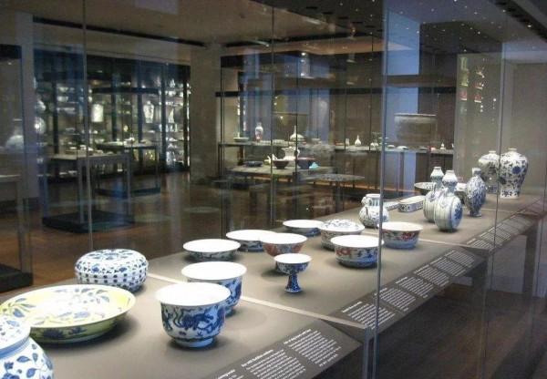 愛恨交加的世界一號古董商