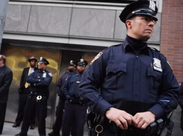 2011年，亞裔女孩在豪宅離奇死亡，美國警察調查8年仍未認定兇手