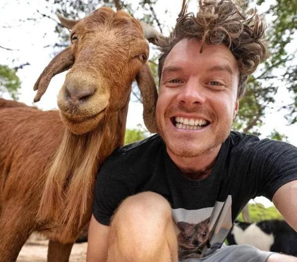 和所有的小動物自拍!這也太太太萌,太可愛了 和所有的小動物自拍!這也太太太萌,太可愛了