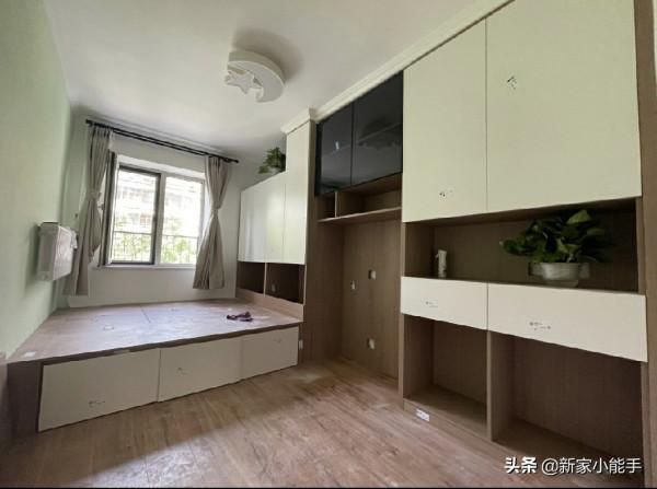 56平兩居室學區房，不做吊頂很舒適，電視牆是全屋亮點，美觀實用