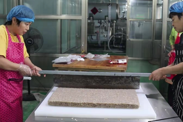 山東大姐做傳統美食，訂單太多接不過來，野心不大夢想成為某品牌