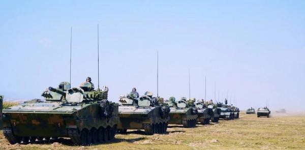 強強對決！中美陸軍各自的精銳部隊，誰才是現代戰場的王者？