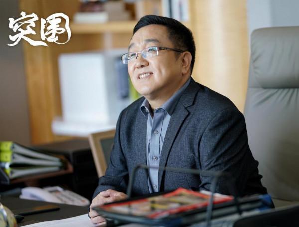 演員句號：再婚娶小11歲妻子“丫蛋”，讓喪子的岳父母晚年不流淚