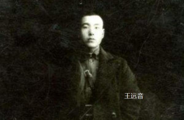 司令員與政委出現分歧,導致軍分割槽損失慘重,毛主席為此修改政策 司令員與政委出現分歧,導致軍分割槽損失慘重,毛主席為此修改政策