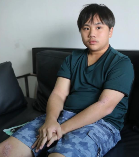 41歲小彬彬曝近況，曾破產靠兒子出道拍戲養活，現月入6位數逆襲