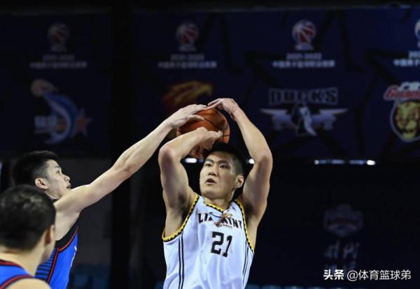 楊鳴這次要翻，不僅遼寧的七連勝懸了，他們還將被深圳逆襲