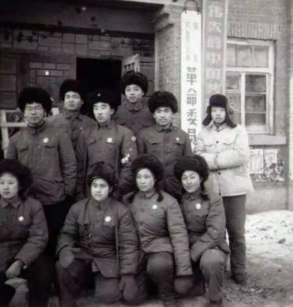 知青王文軒往事：陝北插隊10年娶農村媳婦，回京時老丈人痛哭不已