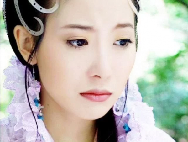 演技大爆發，這6位一人分飾多角出神入化，性格迥異讓人眼前一亮