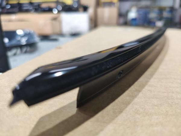 蘋果樹的徽章，賓士GT50改裝GT63 S先型特別版包圍、黃色安全帶