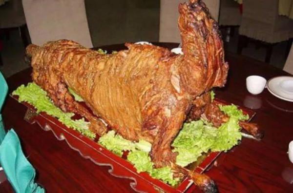 新疆烤全駝——震撼