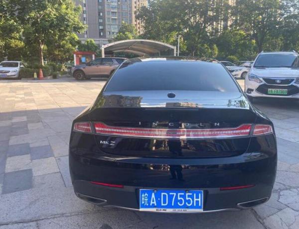 試駕林肯MKZ 2.0T尊享型，配2.0T引擎懸架支援軟硬調校！