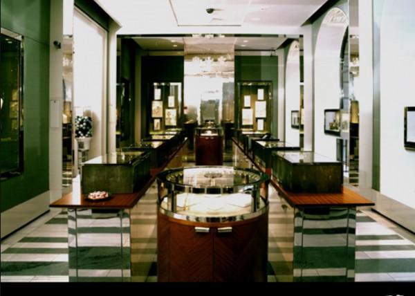 朱玲玲：一婚嫁豪門霍家，50歲二婚再嫁富豪，3個兒子是她的底氣