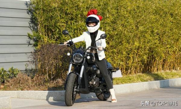 QJMOTOR閃300S皮帶版搶先試駕——更帥、更順、更好騎 QJMOTOR閃300S皮帶版搶先試駕——更帥、更順、更好騎