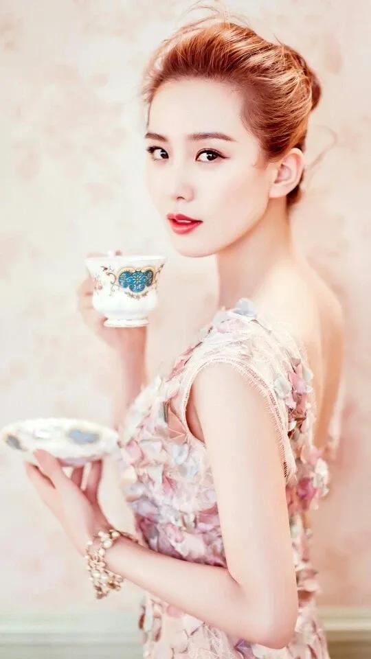 劉詩詩驚豔美圖