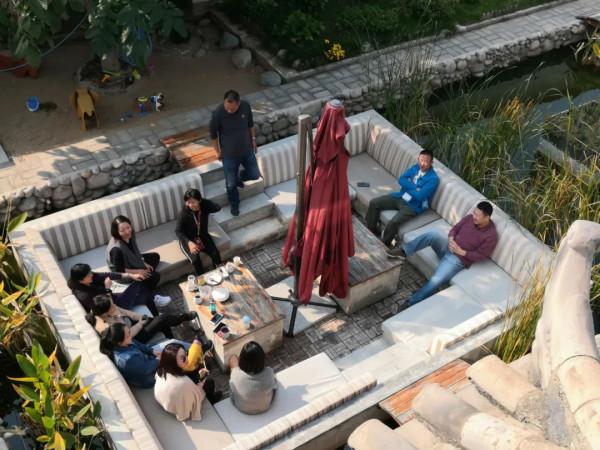 且聽風吟 靜觀雲居