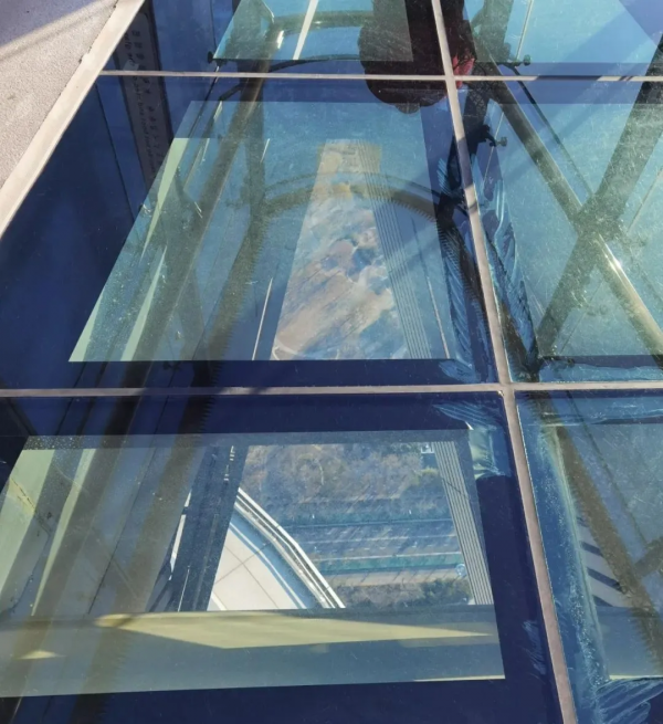 奧林匹克塔上去看一下，風景真是不錯