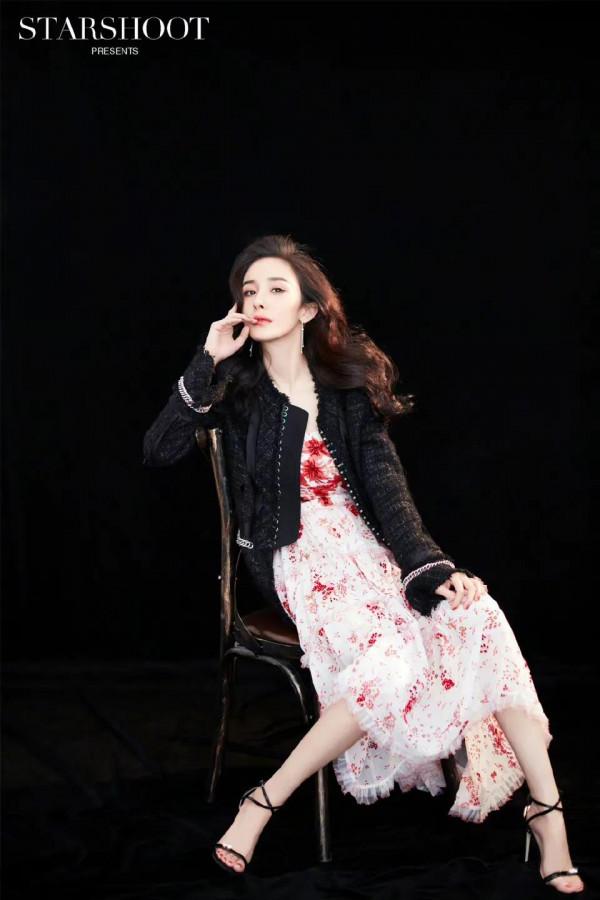 楊冪，風情萬種，韻味十足