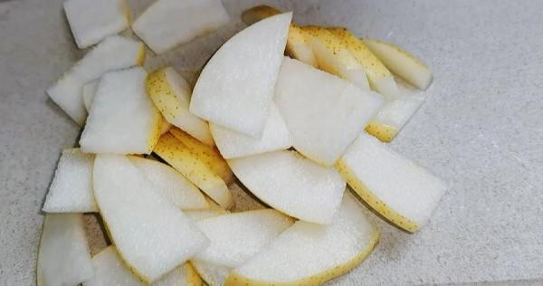 秋天天氣乾燥，要潤肺生津，超級適合秋天的潤肺湯，清潤去秋燥