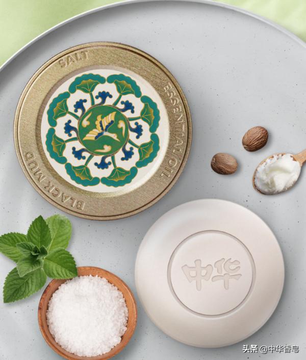 用洗髮皂和洗髮水洗頭有什麼不同嗎？用肥皂洗頭髮還是洗髮水好？