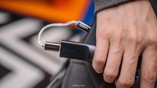 七彩虹小尾巴 CDA-M1 + 五重奏評測:超進取的新丁,牽手新生代旗艦 七彩虹小尾巴 CDA-M1 + 五重奏評測:超進取的新丁,牽手新生代旗艦