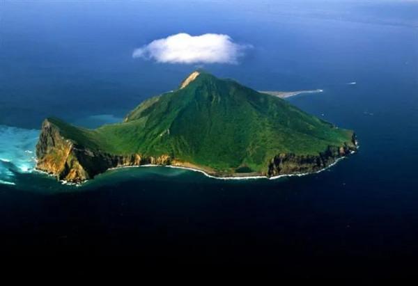 西班牙火山50年後再次噴發,岩漿流到街道,聊聊國內火山有幾座 西班牙火山50年後再次噴發,岩漿流到街道,聊聊國內火山有幾座