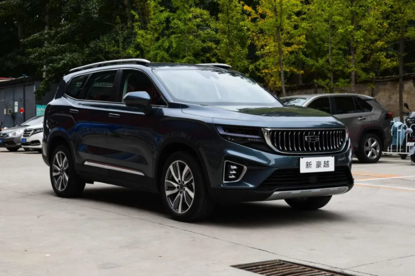 空間堪比漢蘭達，質感不輸合資，國產大7座10萬出頭可買