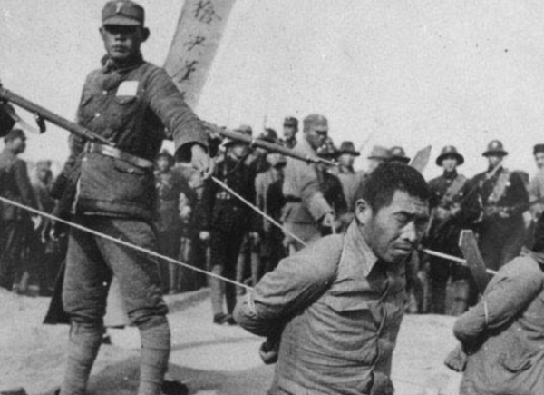 1951年槍斃漢奸,李克農在刑場大喊:槍下留人!他救下的是誰? 1951年槍斃漢奸,李克農在刑場大喊:槍下留人!他救下的是誰?