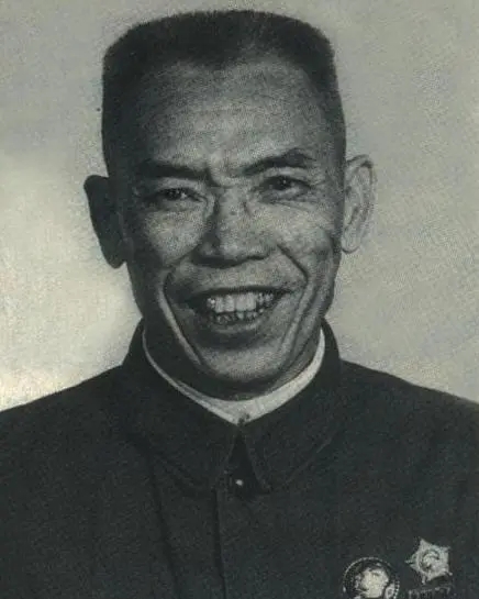 1985年，梁大牙去世，妻子提出唯一請求，中央立即批示：同意